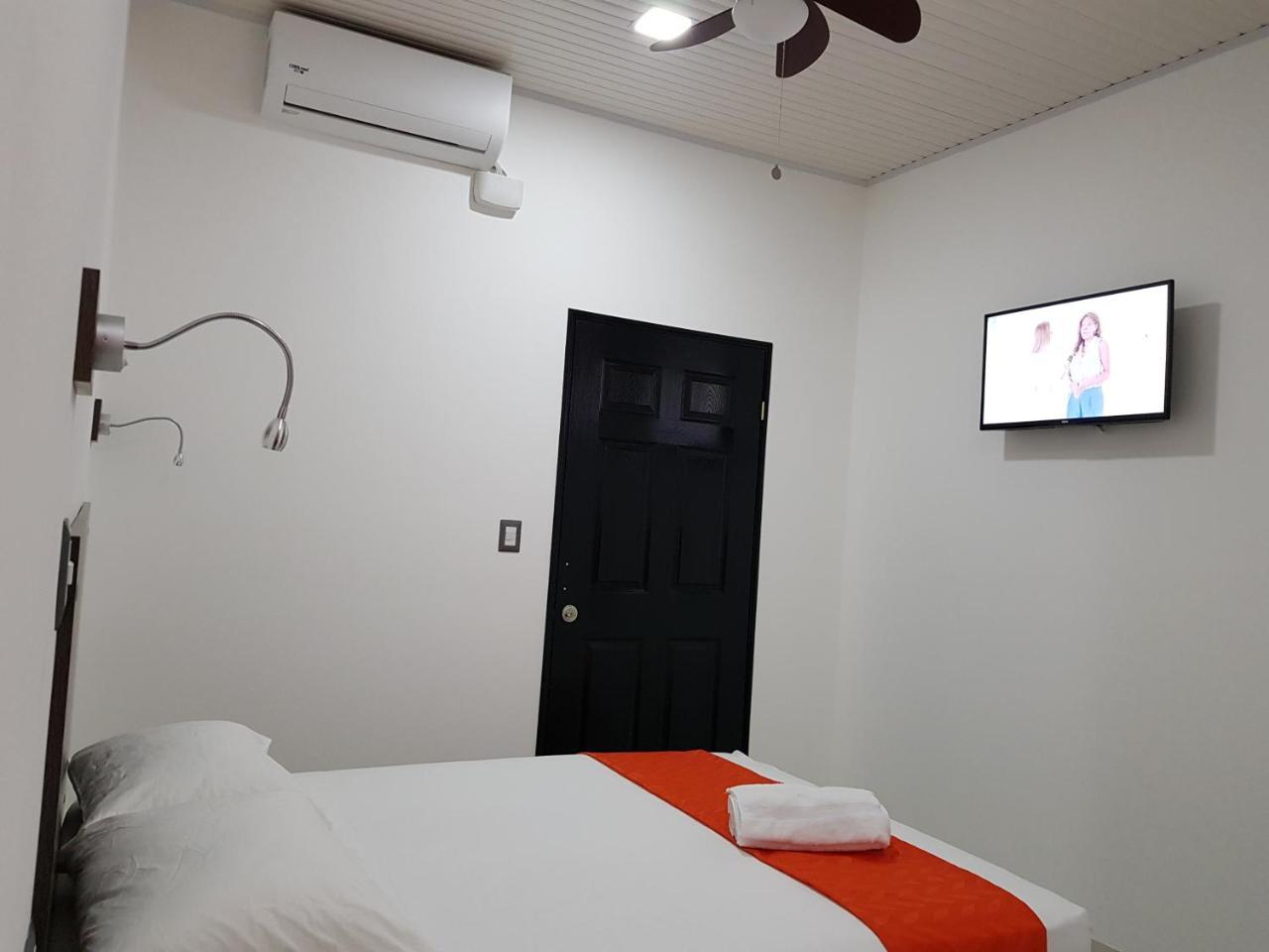 Hotel Milan Costa Rica San José Buitenkant foto